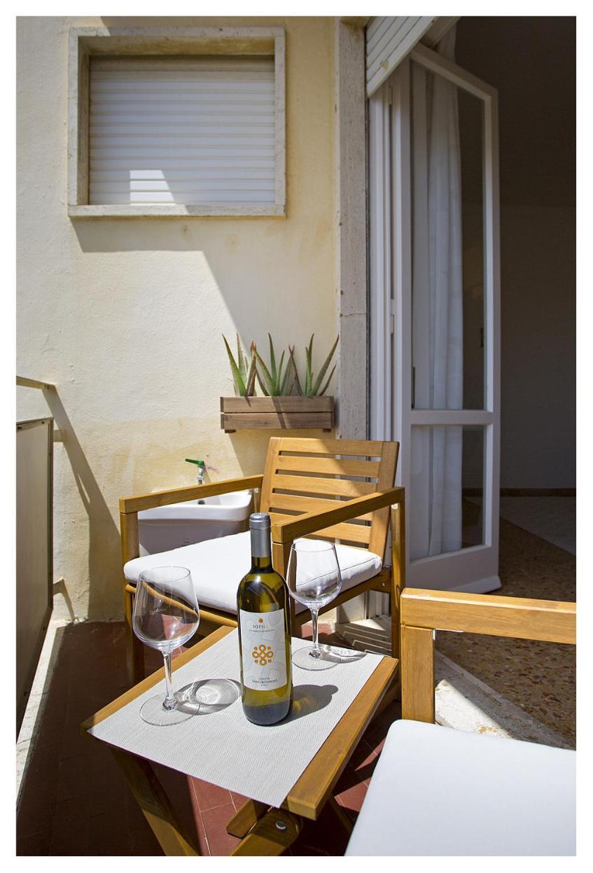 Casa Gorgone, Seafront Flat! Apartment Viareggio Exterior photo